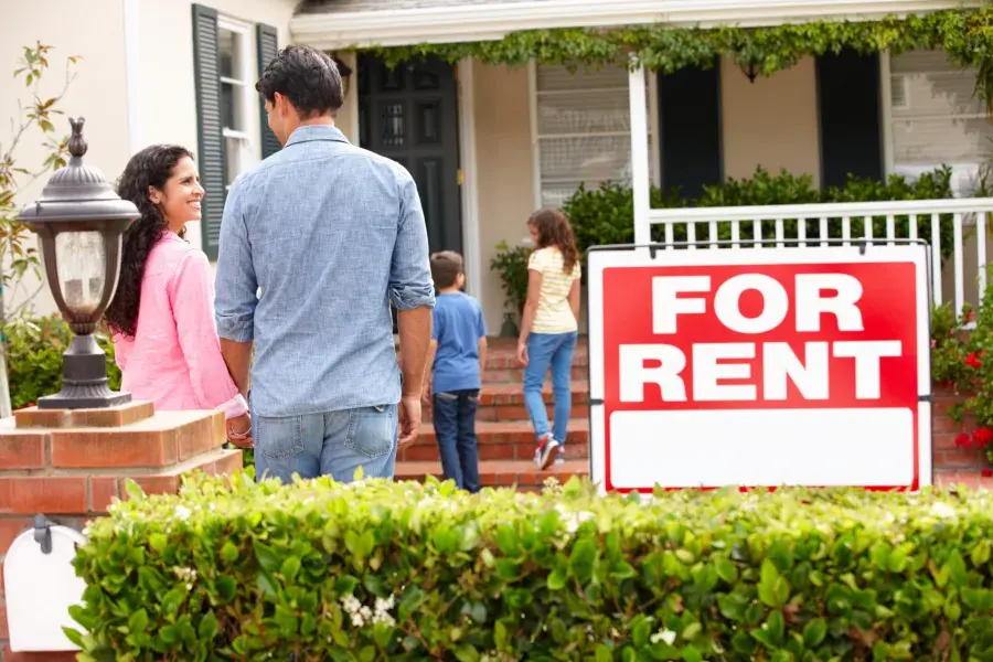 Landlord Insurance vs. Homeowner’s Insurance: Don’t Mix Up Your Keys When Renting Out Your Home!