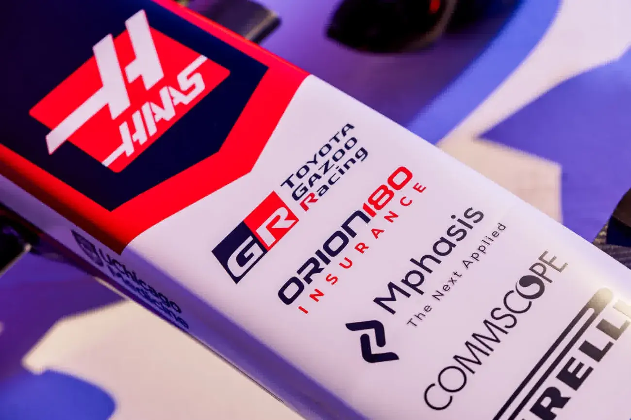 Verola Media_Orion180_F1 Car-5